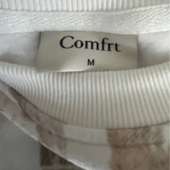 NEW Comfrt Camo Pullover in color Oak - Picture 4 of 4